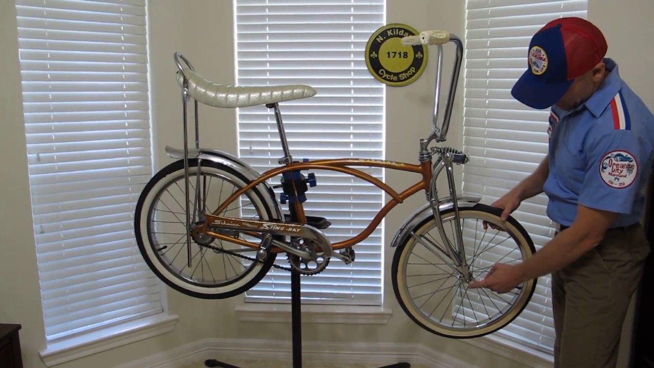 1966 Schwinn Stingray Super Deluxe 2 Speed
