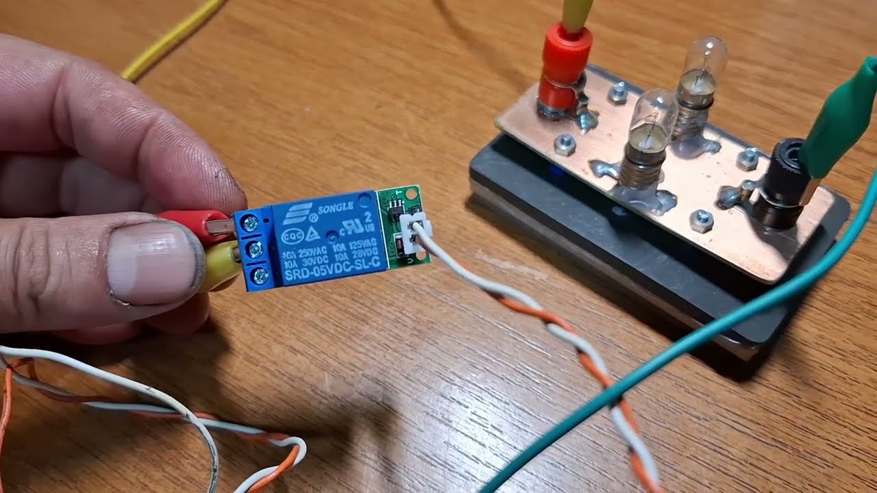 Releu electromagnetic bistabil (ON-OFF) de 5V
