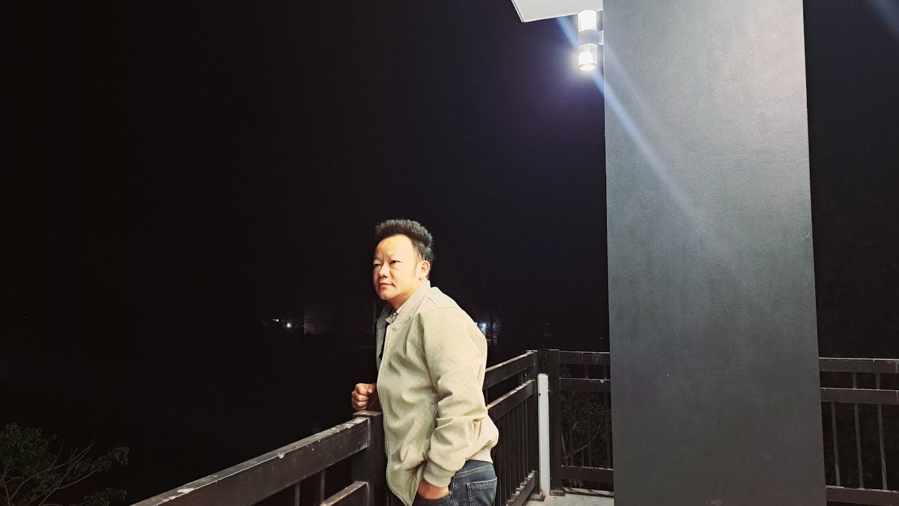 Ua Tsaug Koj Tsis Xyeej Ib Tug Ntxhais Tos Qhua Li Kuv Thiab Os Koj Txiv 25 ธันวาคม ค.ศ. 2025