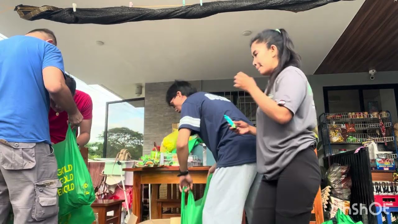 Christmas gifts giving 2025