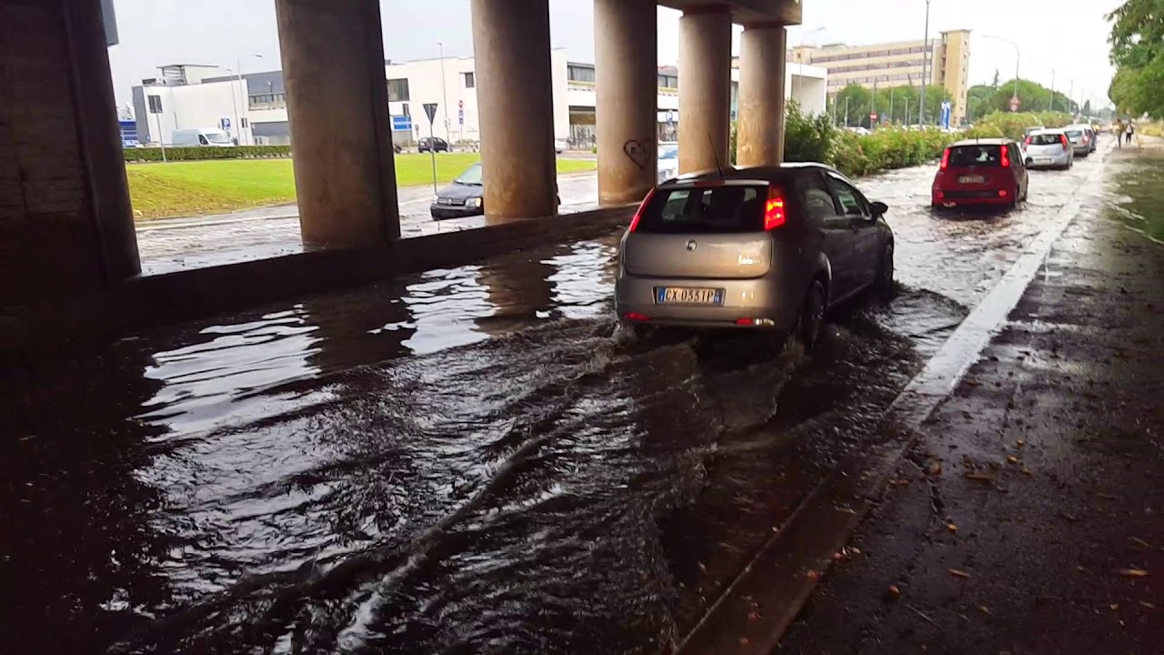 DILUVIO SU TERNI, I DISAGI IN VIALE BRAMANTE