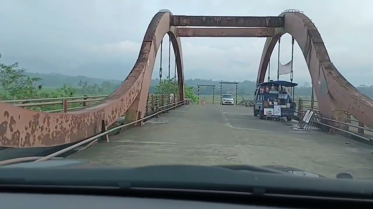 Motovlog menuju jembatan merah penghubung kec. Pengadegan dan kec. Karangmoncol