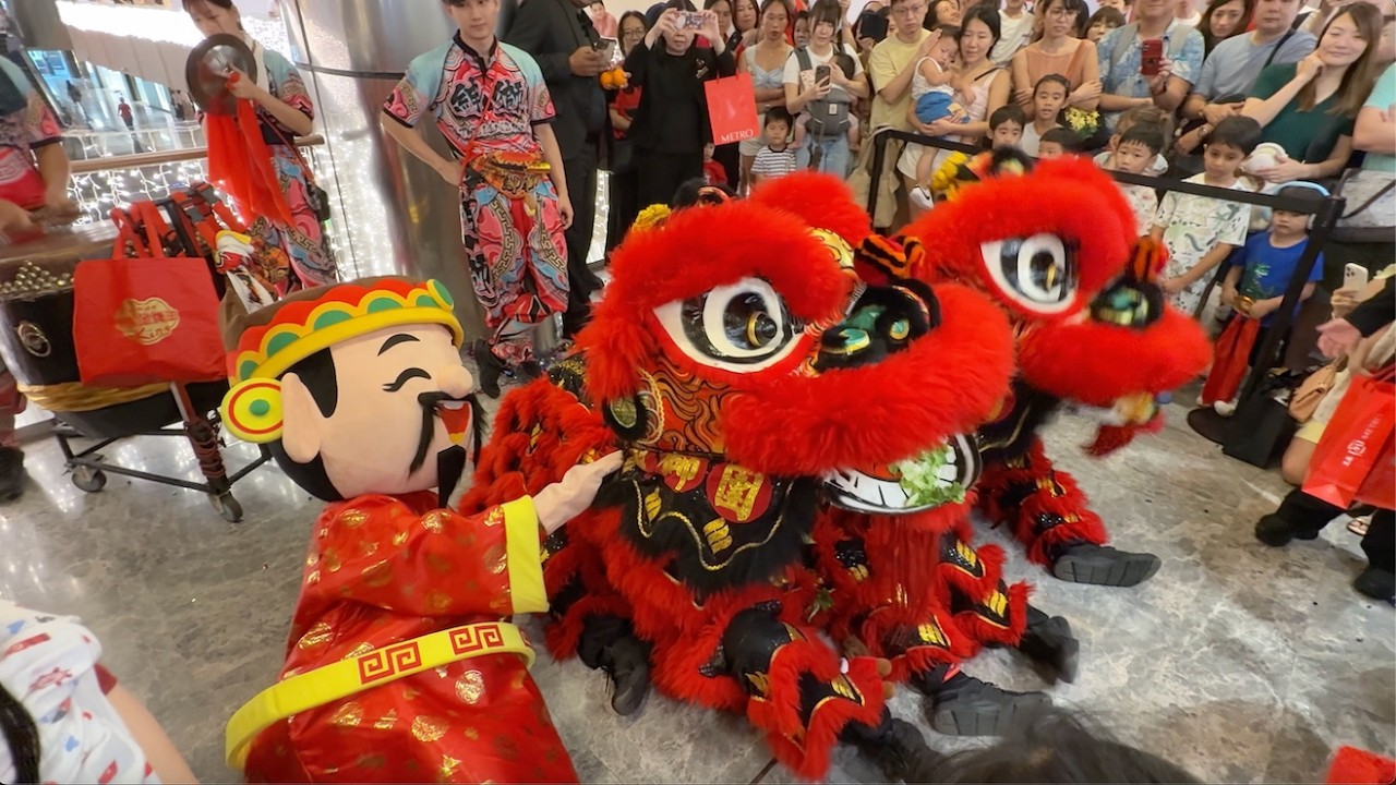 [4K] Metro Paragon, Lion Dance by The Lion's Men 绅狮 , CNY day 3, 19 Feb 2026