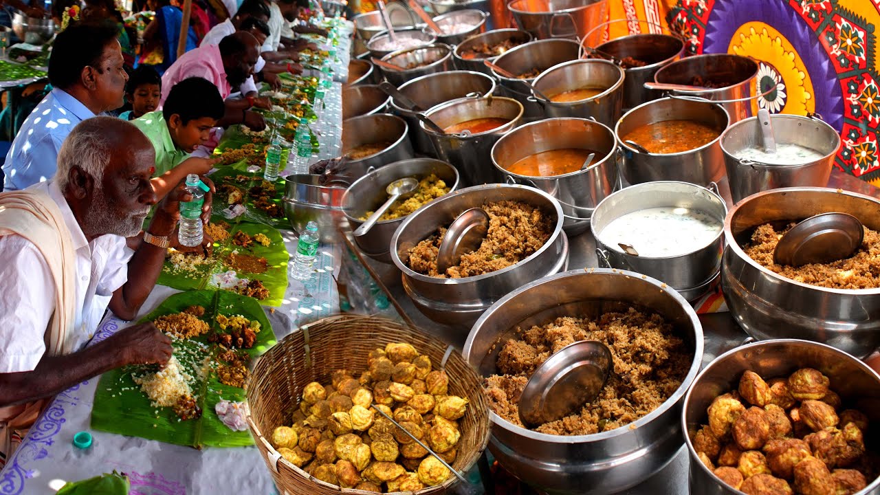 மணப்பட்டி  அசைவ பந்தி வேட்டை Manapatti Malai Eswaran Hotel Melur - Karthiks view
