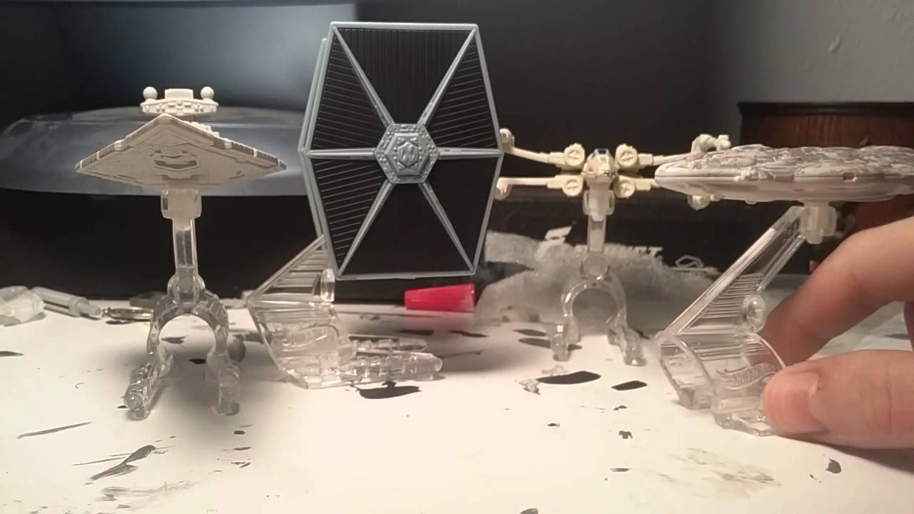 IMPERIAL STAR DESTROYER VS MON CAL CRUISER!!!!!
