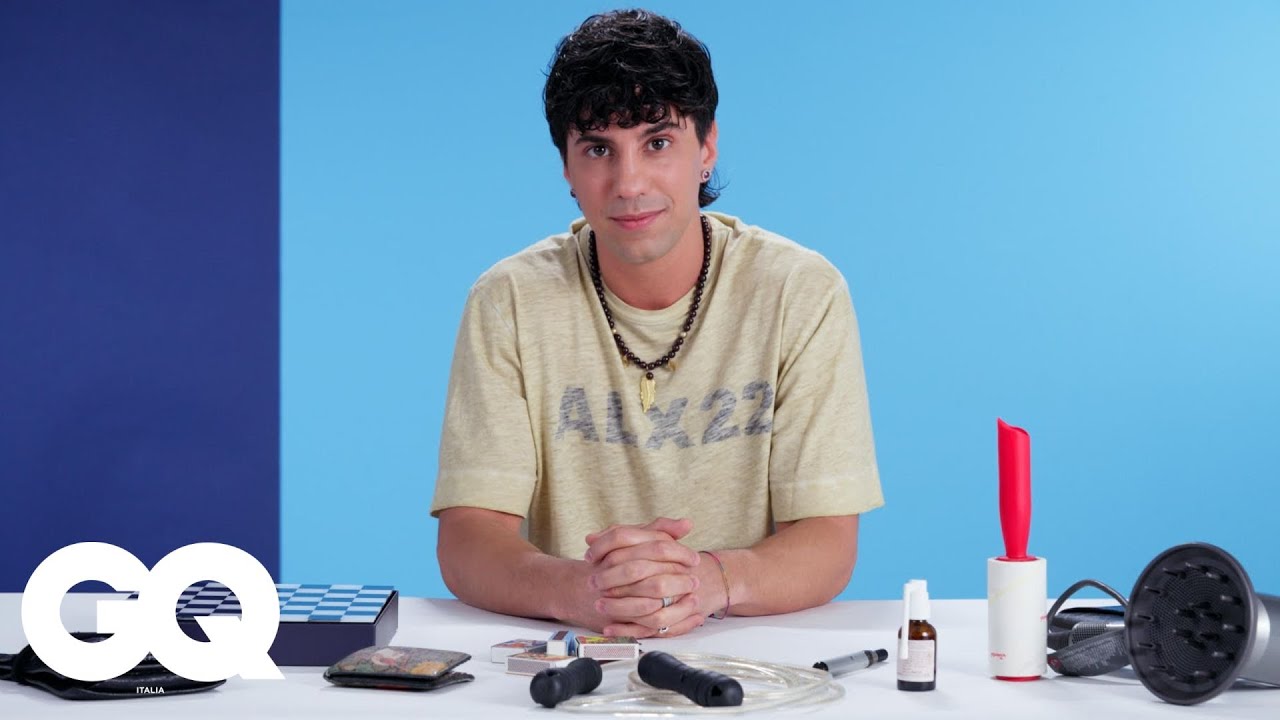 Tedua racconta gli oggetti di cui non può fare a meno | 10 Essentials | GQ Italia