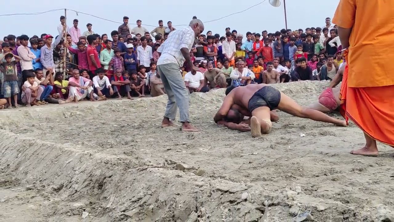 ##कुश्ती दंगल चहलारी घाट पुल त्यागी बाबा के आश्रम पर कुश्ती दंगल आयोजक उमाशंकर तिवारी अयोध्या 