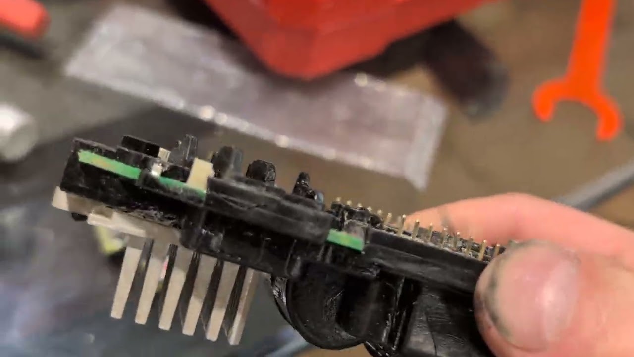 3M Xtract Sander 88758 UPDATED NEW VERSION vs. OLD FLAWED VERSION