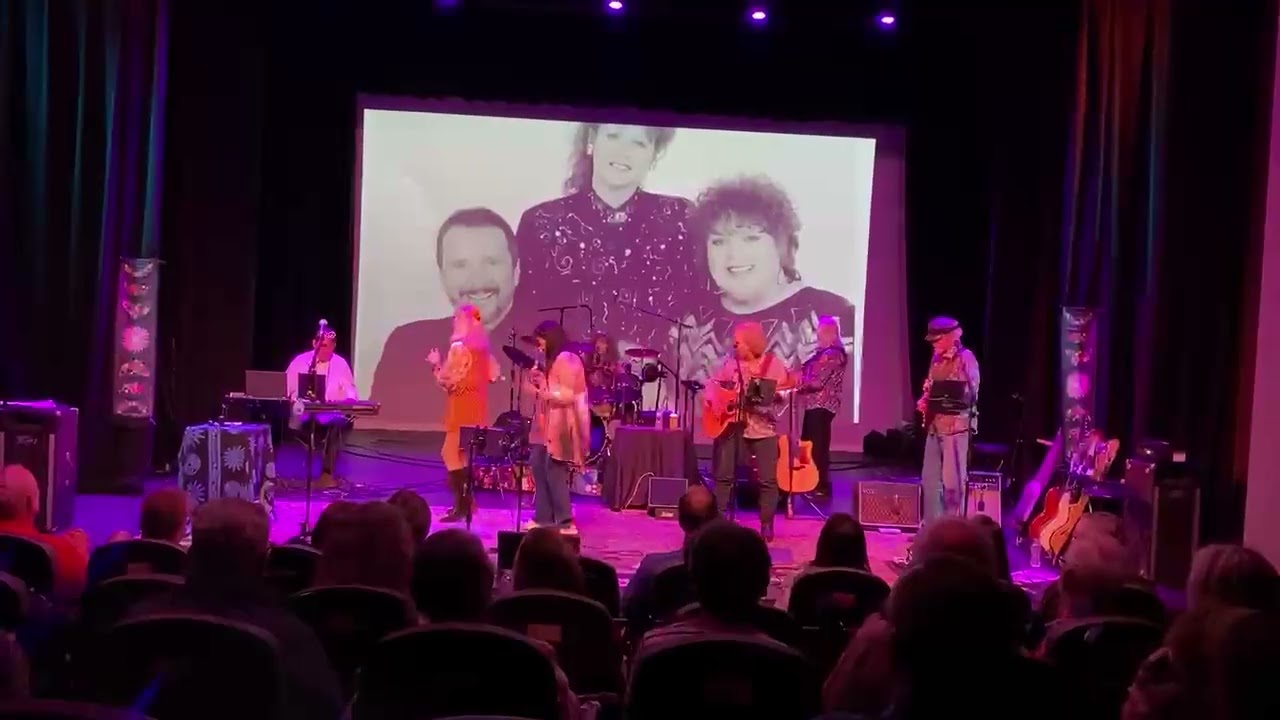 CREEQUE ALLEY (performed live by Laurie Beebe Lewis & The Electric Underground.