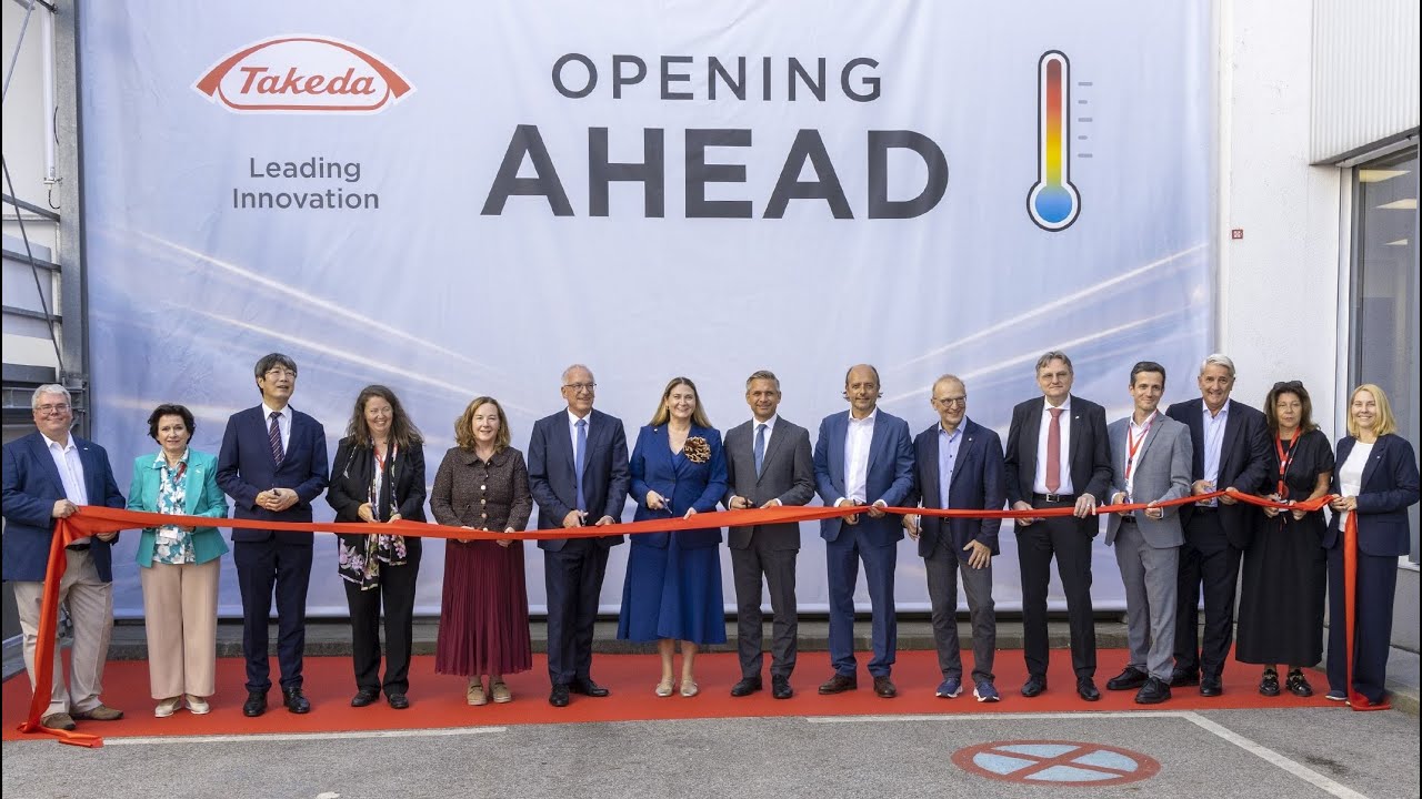 Offizielle Inbetriebnahme von AHEAD
