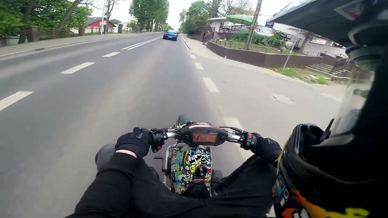 Mini cross 49cc swap Mrf 140cc |  Wheelie | Dzikie Stunty po mieście 😃🔥