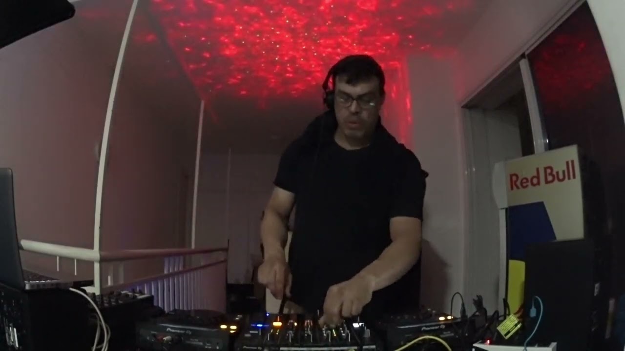 Uzun | DJ Room TV