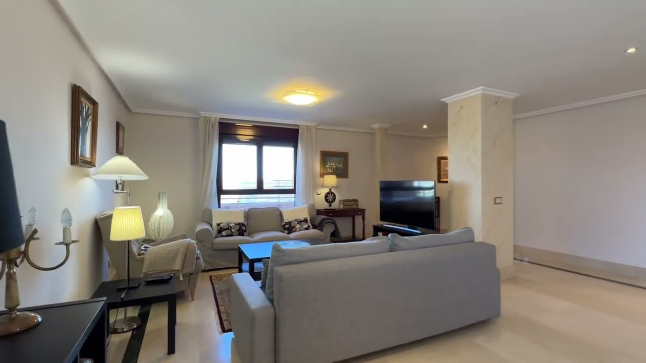 Visita Privada Alquiler - Ático con terrazas y vistas panorámicas en urbanización privada