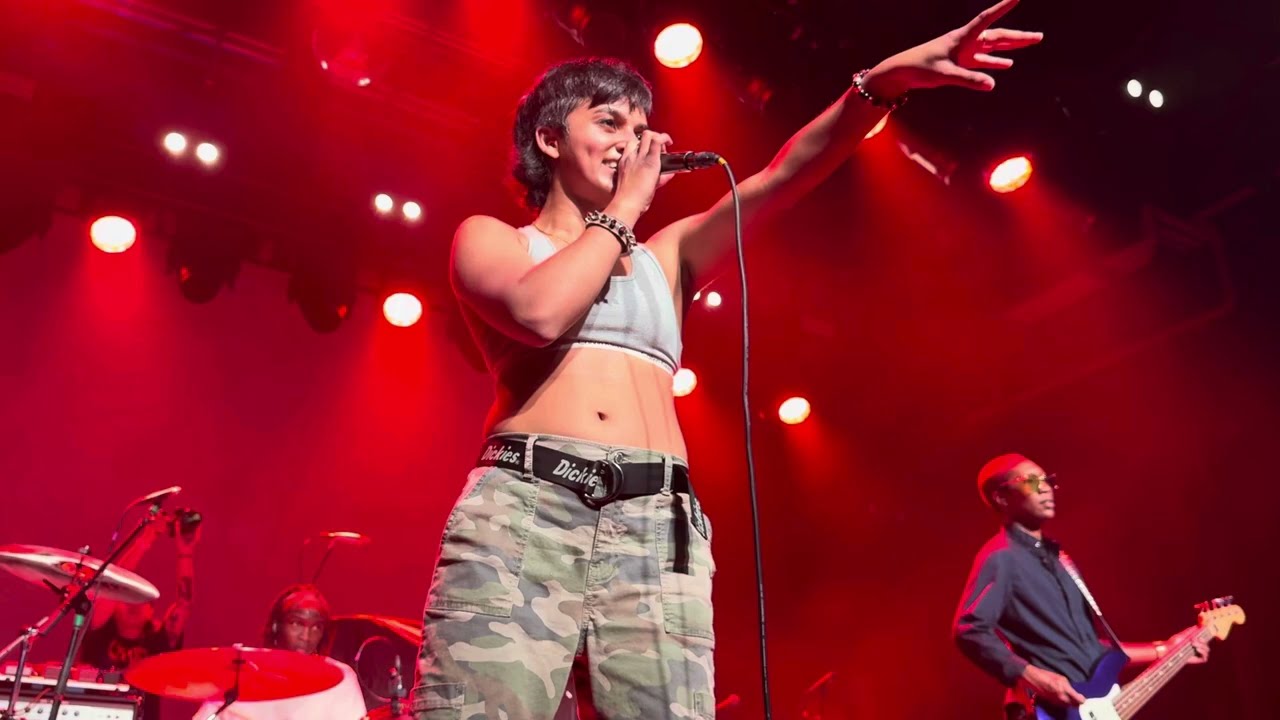 Pinkshift, “Evil Eye” Live