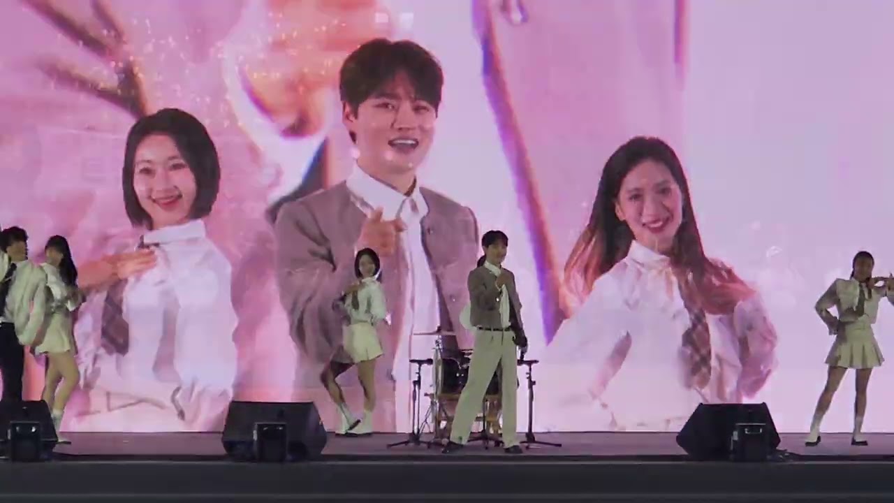 *박서진*닻별*완전화끈한*무대를찢었네 *관람석출격#서울시민체육대축전* *잠실실내체육관* (경짱 )