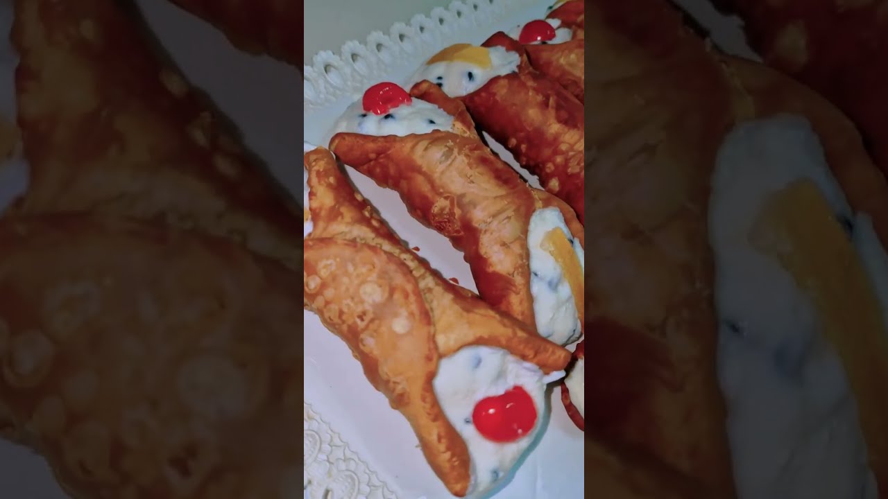 Cannoli siciliani fatti in casa.Ricetta spettacolare facile  per tutti