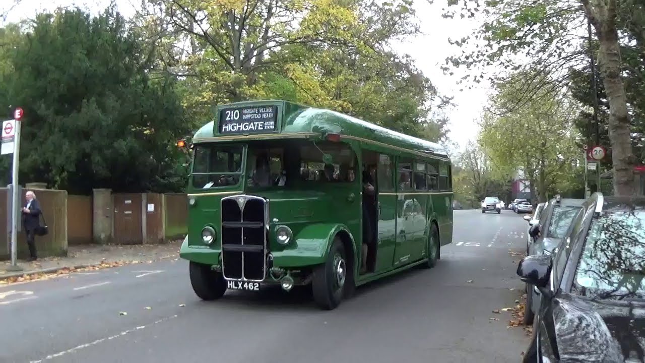 Автобусы London Transport 2024: поездка на автобусе AEC Regal T 792, арка к замку Джека Строса в ...