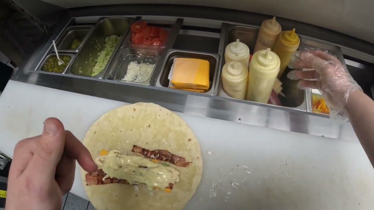 Cooking In My Restaurant Kitchen - Making myself a wrap full-video.