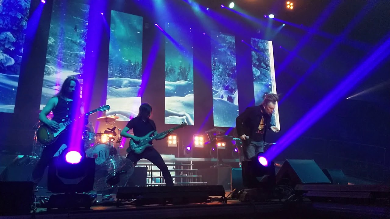 Ville Tuomi - Konstan Joululaulu, Live