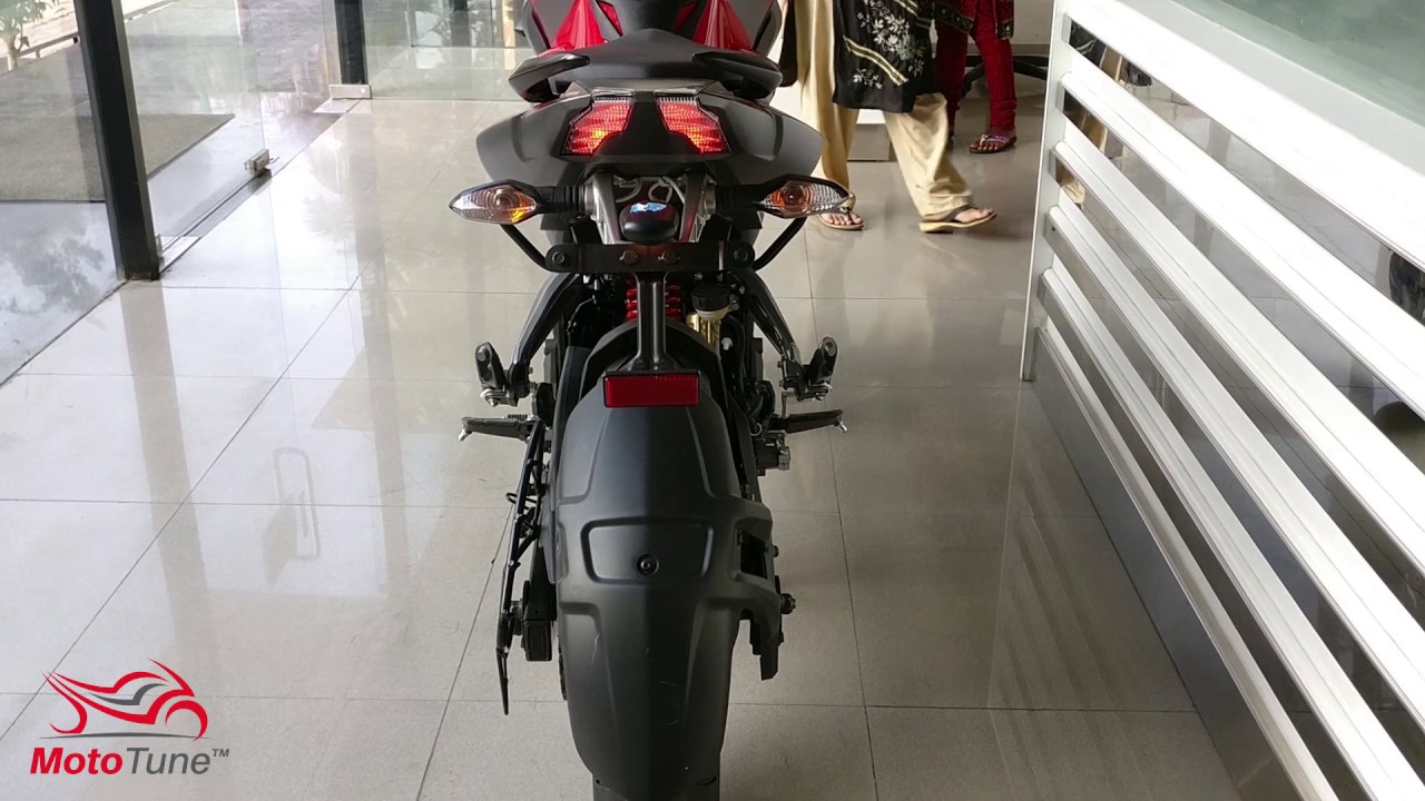 Bajaj Pulsar 200 NS (2017) Walkaround - First Look