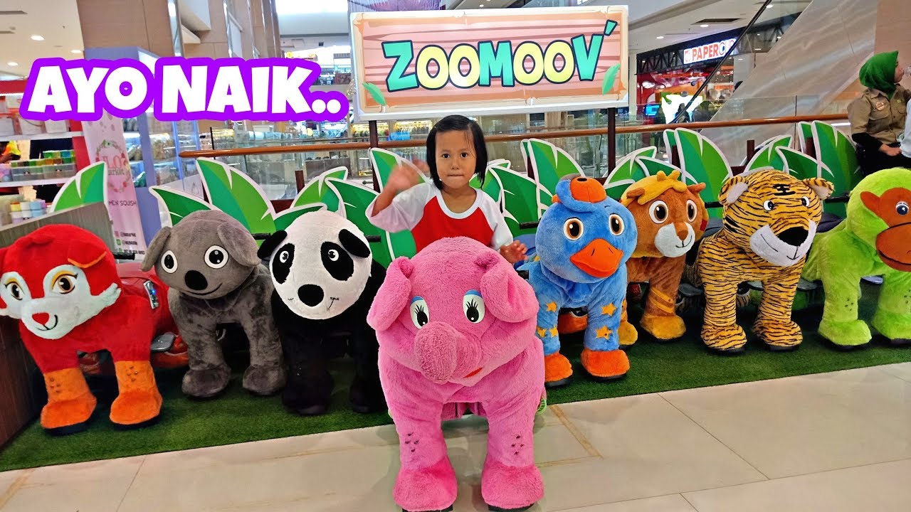 Naik ZooMooV kelieling indoor mall | Robot Odong-odong hewan mall lucu