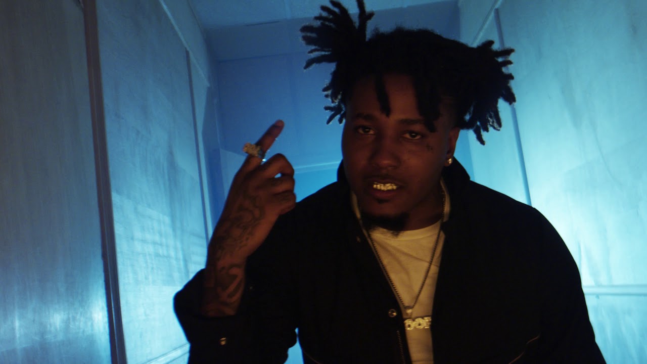 Woop- Robbery Feat. PeeWee Longway (Official Video)