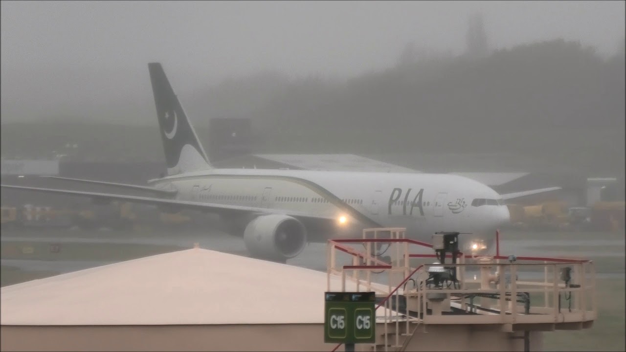 PIA,  PK791 (AP-BGK) land at wet misty Birmingham Airport on 17/11/19