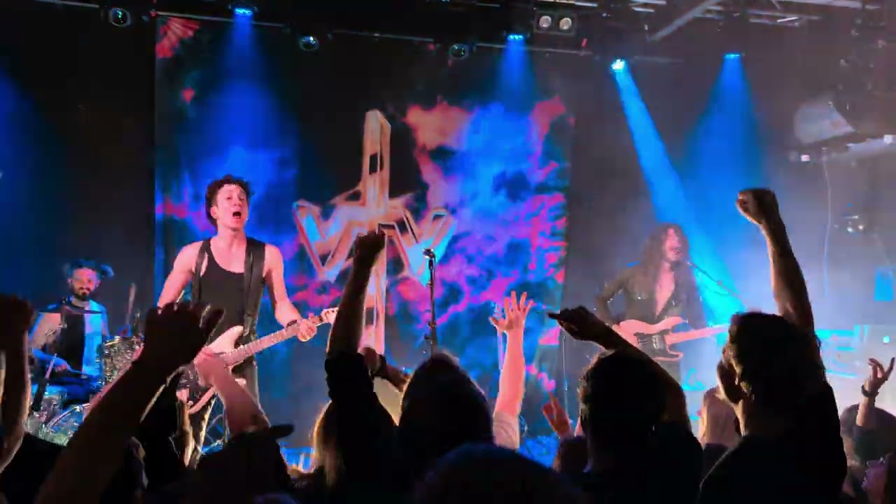 Des Rocs - Never Ending Moment [Live in Wiesbaden]