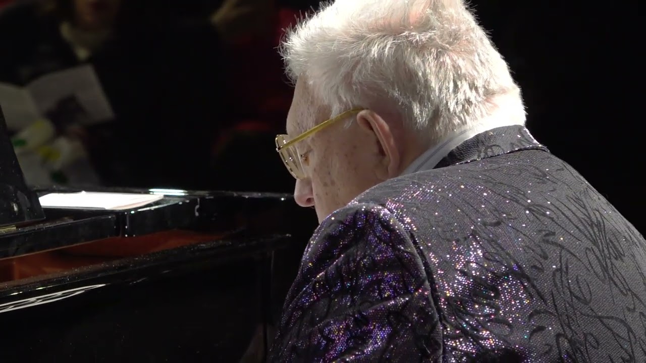 Jurijs Spigins (Юрий Спигин) - Christmas piano concert (Рождественский концерт, фортепиано)