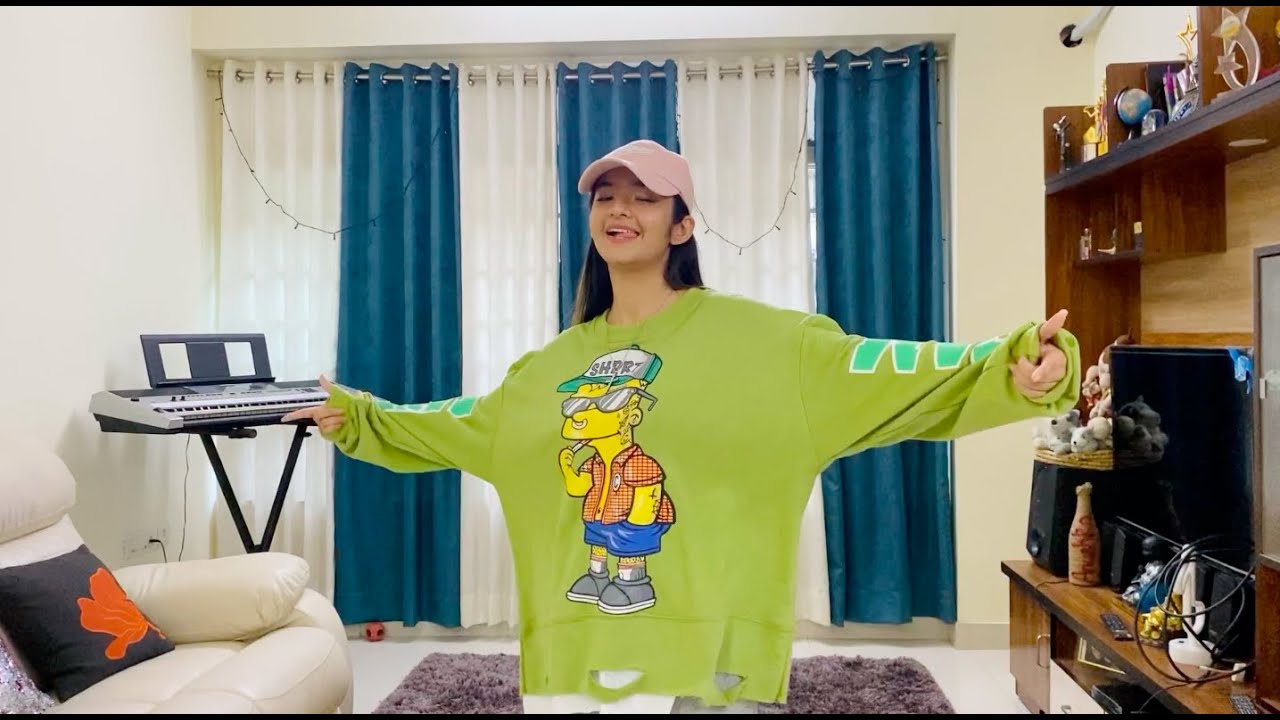 My Hoodie & Sweatshirt Collections | Anushka Sen
