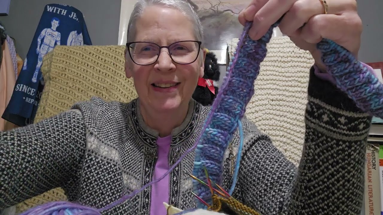 Knitting in Public - It's What I Do