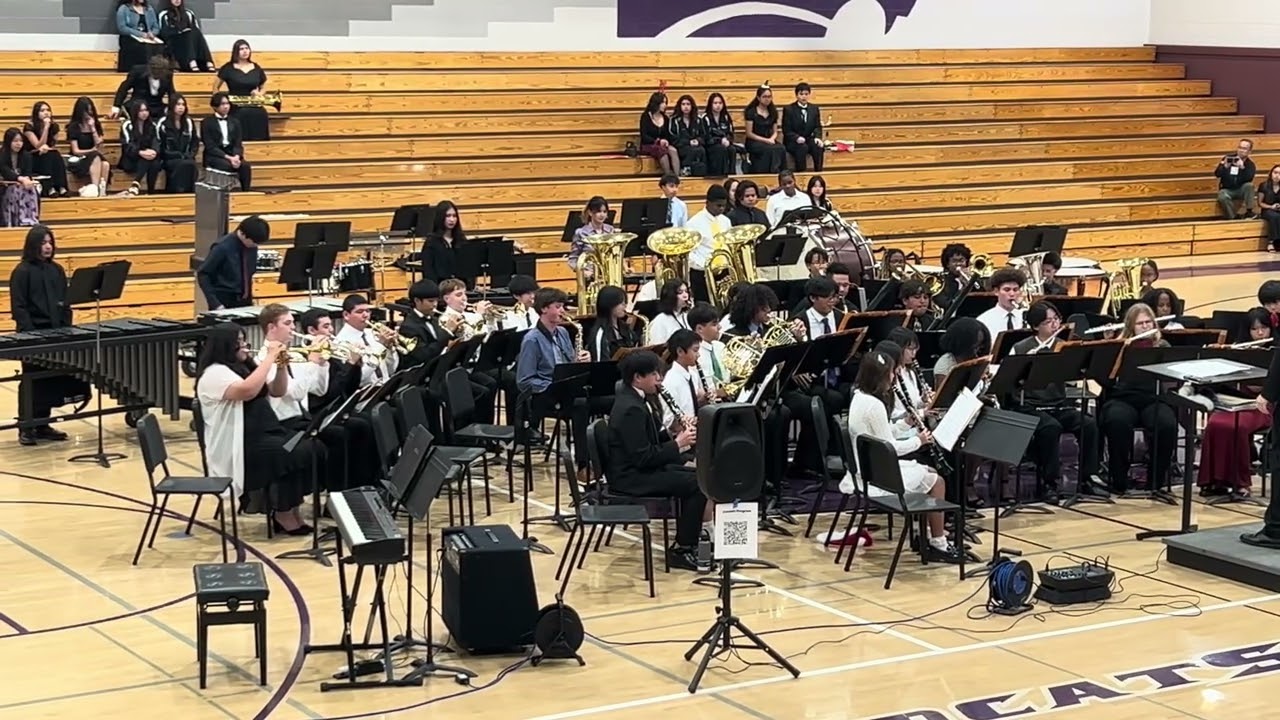 Franklin HS Concert Band Performs 