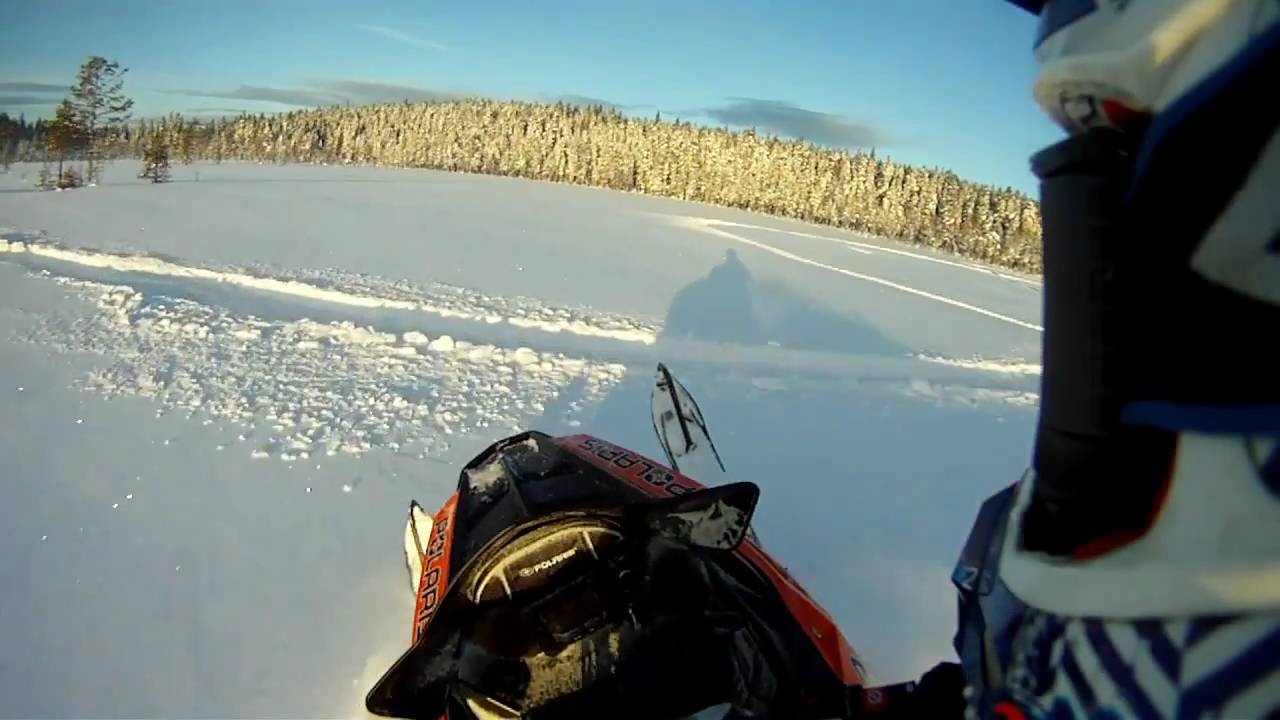 Polaris RMK Assault 800 2011-01-02.