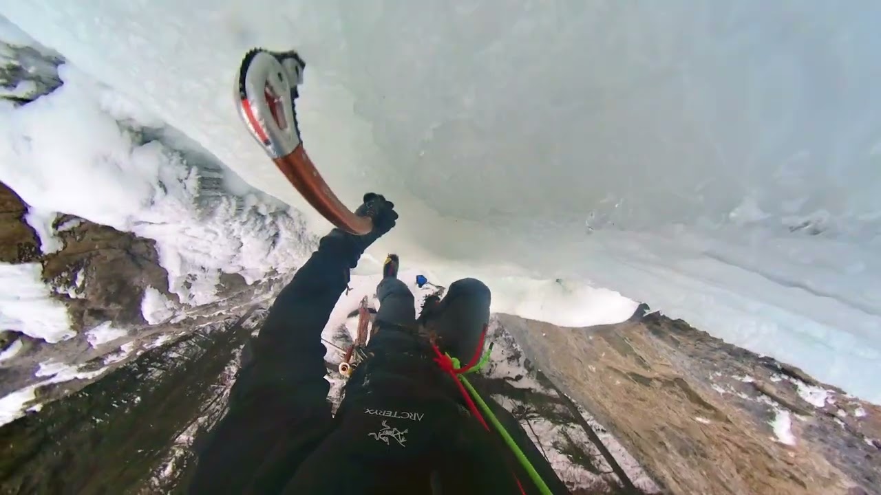 Oregon Jack P1 2 - Ice Climbing - Cash Creek, BC
