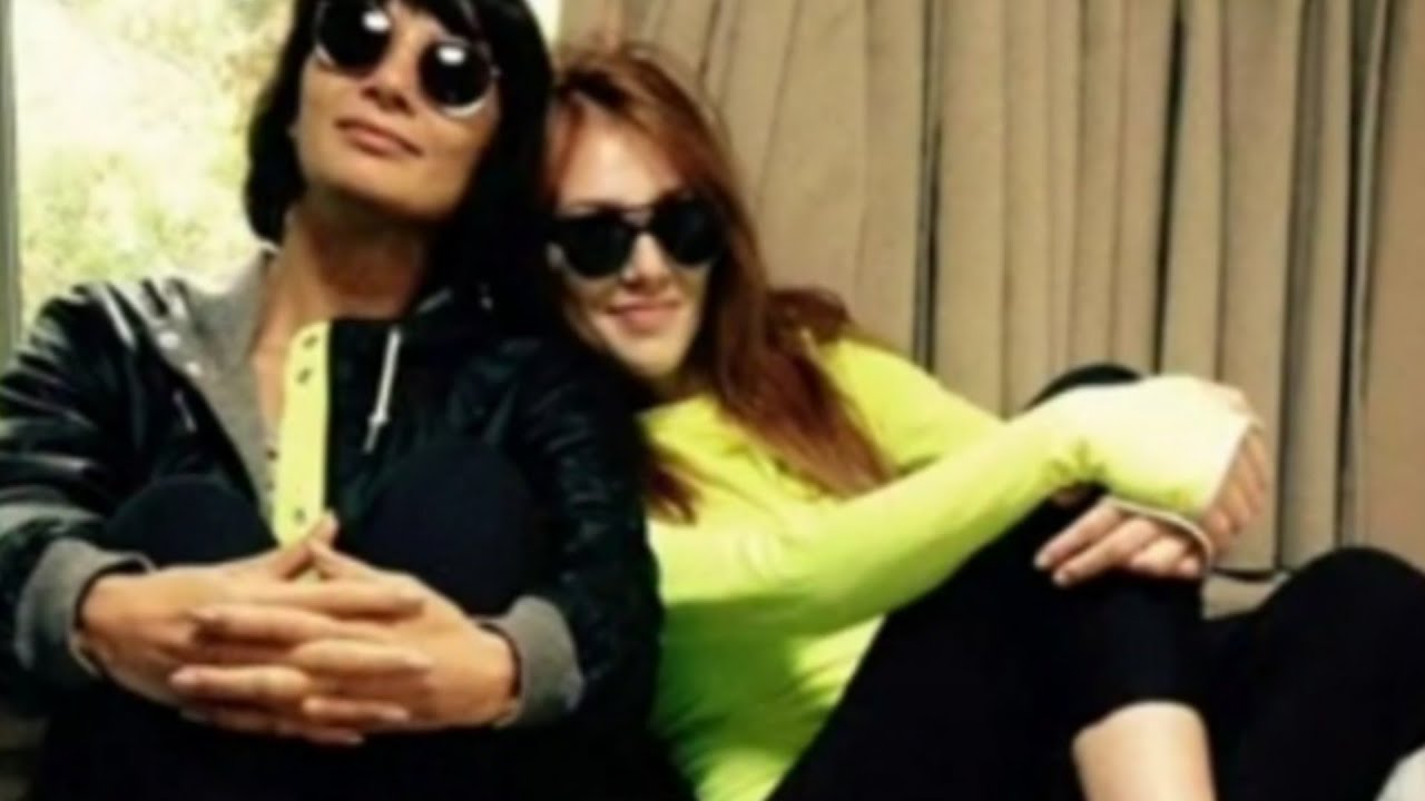 Elçin Sangu/News/About Appearing/By Zeeshan Khan Creations