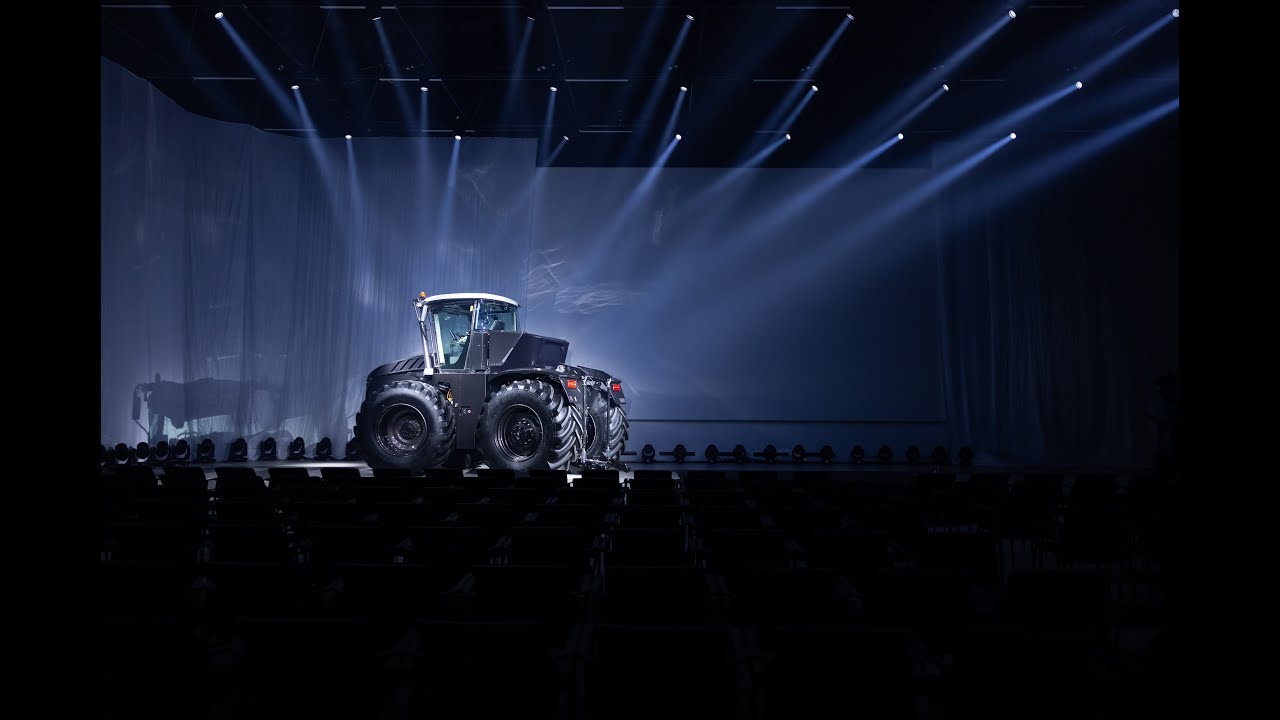 AUGA M1 hybrid tractor from the first batch | Launch event