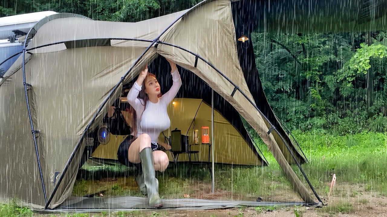 Одиночный кемпинг, пропитанный ливнем Настоящий проливной дождь Расслабляющий глубокий сон ASMR