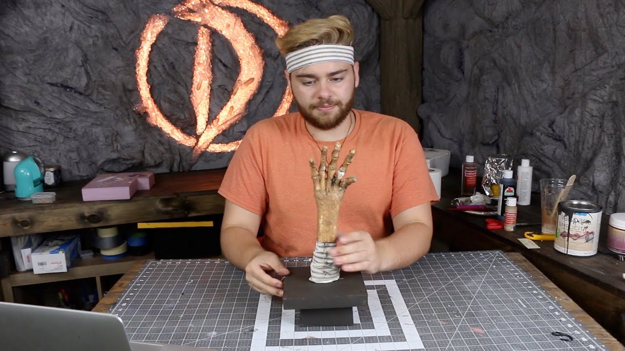 How to Make The Hand Of Glory (Zombie Hand)