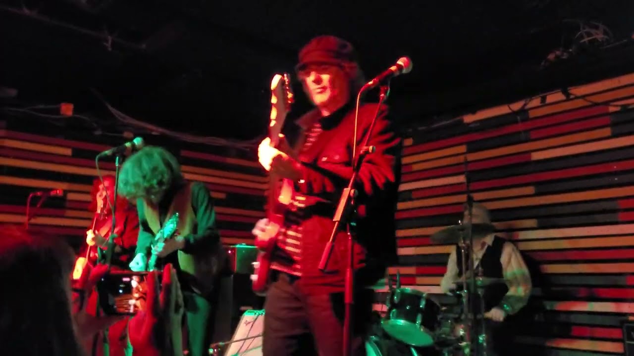 The Gruesomes at Bar le Ritz