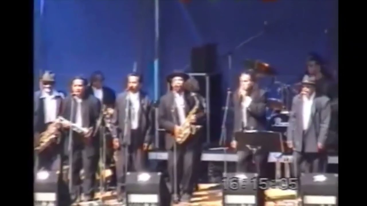 HouJSTD Band   'SAJOJO'   Live in Nijmegen ''Goffertstadion''  - 1997