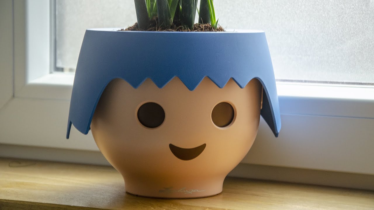 Playmobil géant : ses yeux changent de couleur 👀