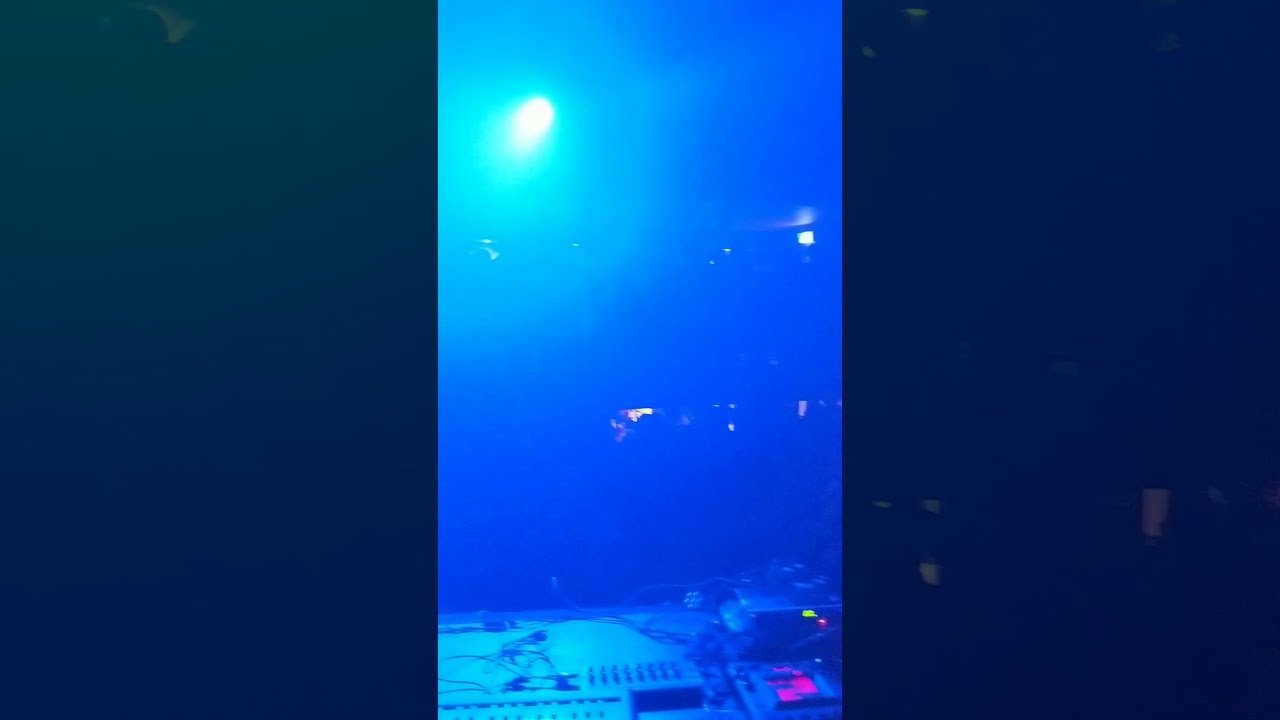 D&oslash;c live from Monroes Galway