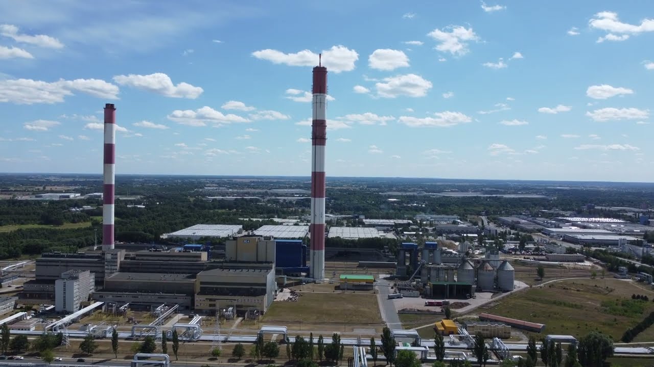 TON Łódź *Komin EC-4* oraz cała jego okolica czyli dzielnica Widzew z lotu ptaka - 18.07.2023