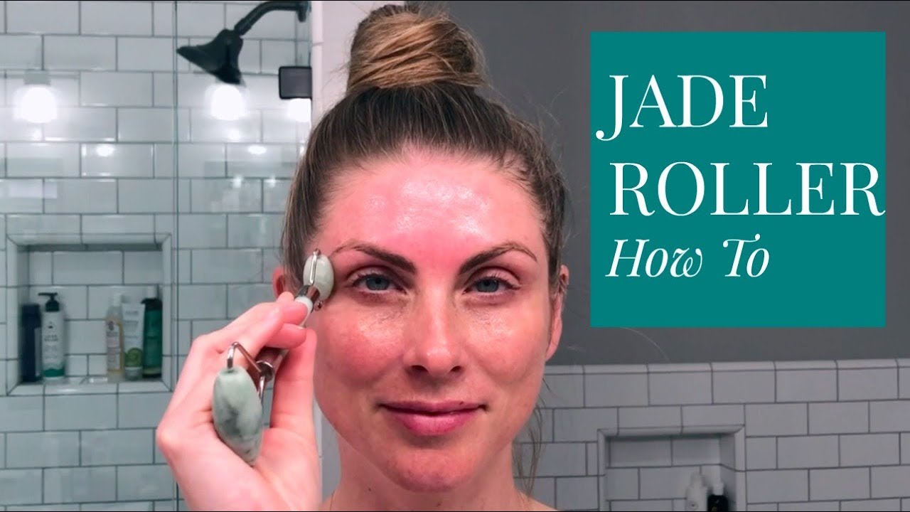 How To Use The Jade Roller |  Feat. Amanda from A Beautiful Pursuit