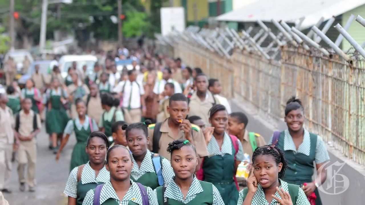 Video: Gun battle rocks St. Jago
