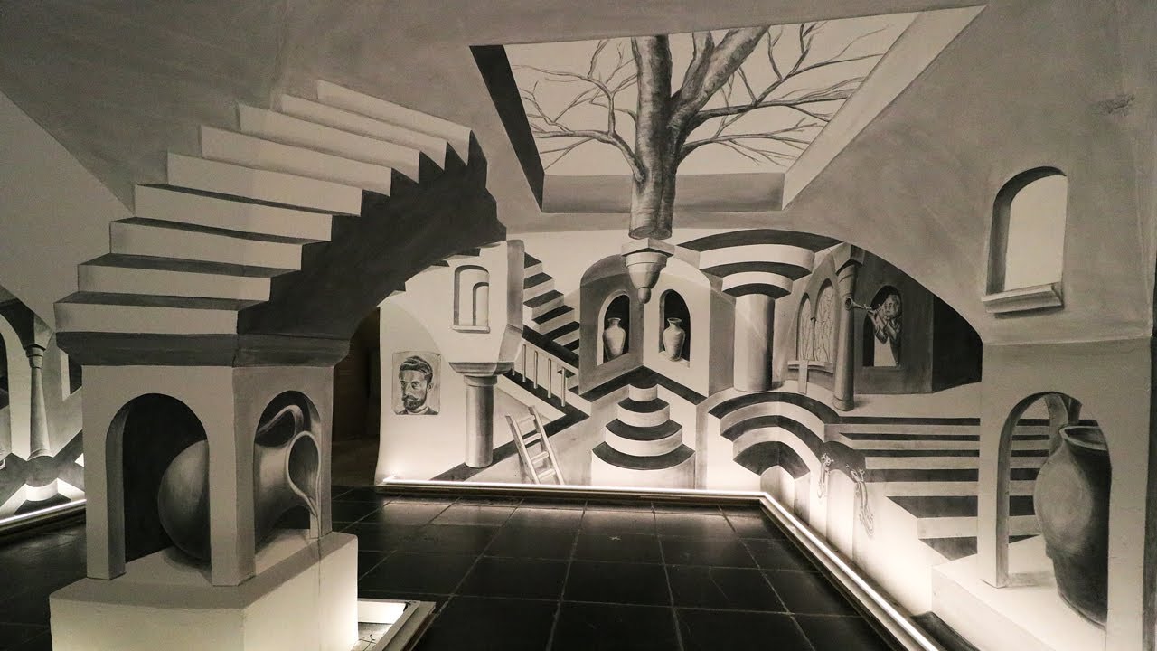 Anamorphic room by Leon Keer