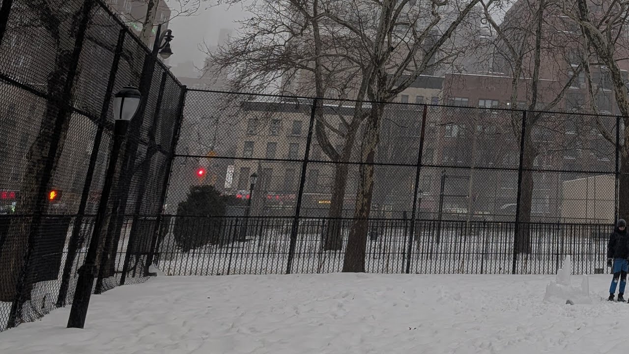 Onmyway is live! New York city is all white covered with heavy snowfall ❄️❄️#nyc #snowfall #newyork 