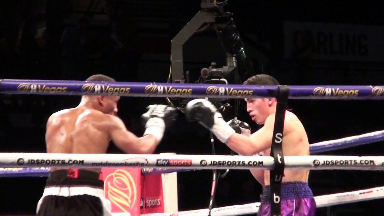 Donte Dixon v Eduardo Valverde Stoppage Rd 4