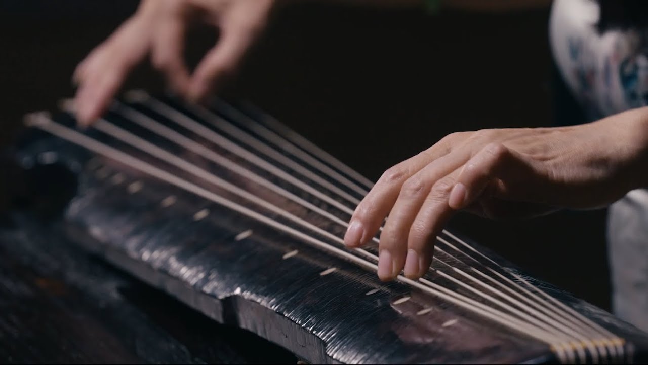 A Guqin and Pipa from the Robert Hans van Gulik Collection