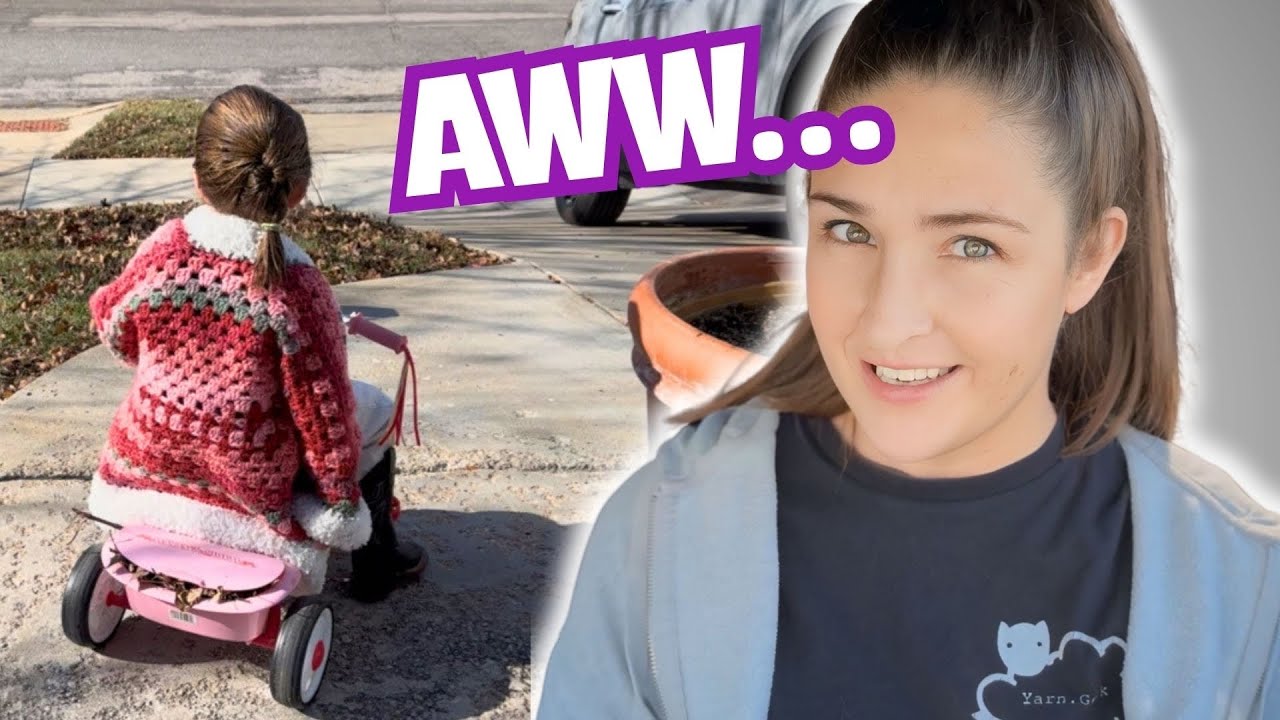 Я связала ей рождественский свитер… И она его надела 🥹🎄